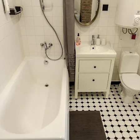 Apartmán 1-bedroom With Bath & Balcony